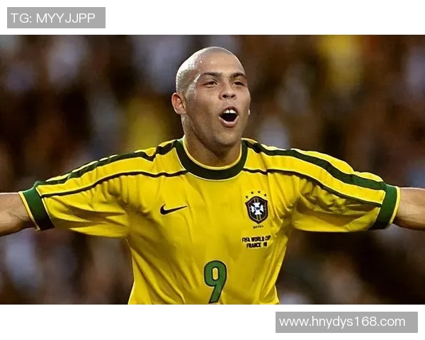 世界足球明星罗纳尔多的传奇人生与辉煌成就回顾 世界足球明星罗纳尔多的传奇人生与辉煌成就回顾