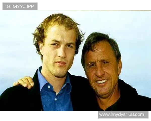 足球明星的父亲同样是绿茵场上的传奇人物，传承与荣耀的故事