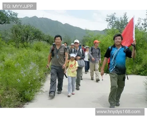 足球明星绿色发型男的时尚魅力与个性表达探索之旅