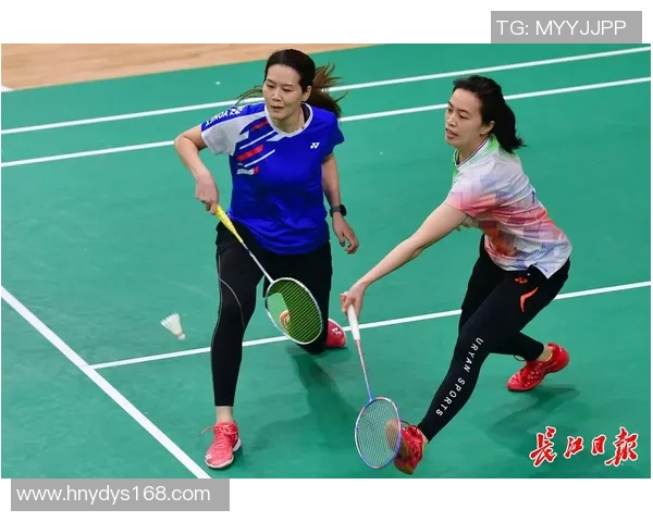 重庆羽毛球队与西安羽毛球队赛后复盘团队协作的成功与不足分析 重庆羽毛球队与西安羽毛球队赛后复盘团队协作的成功与不足分析