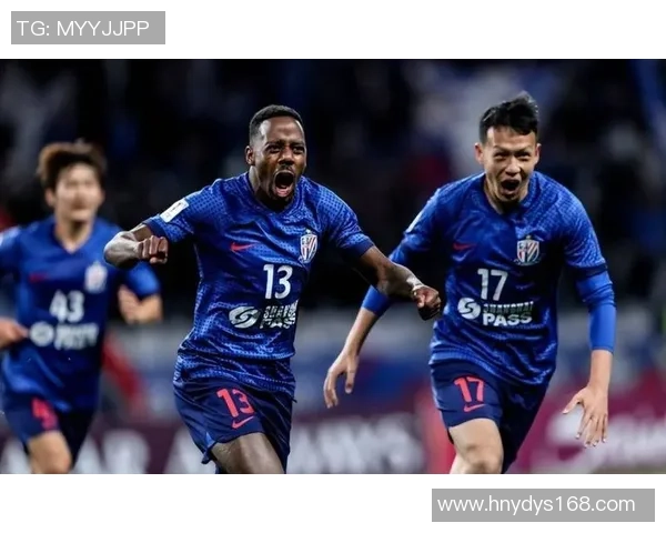 足球明星的魅力无可抵挡他们的帅气让球迷心动不已 足球明星的魅力无可抵挡他们的帅气让球迷心动不已